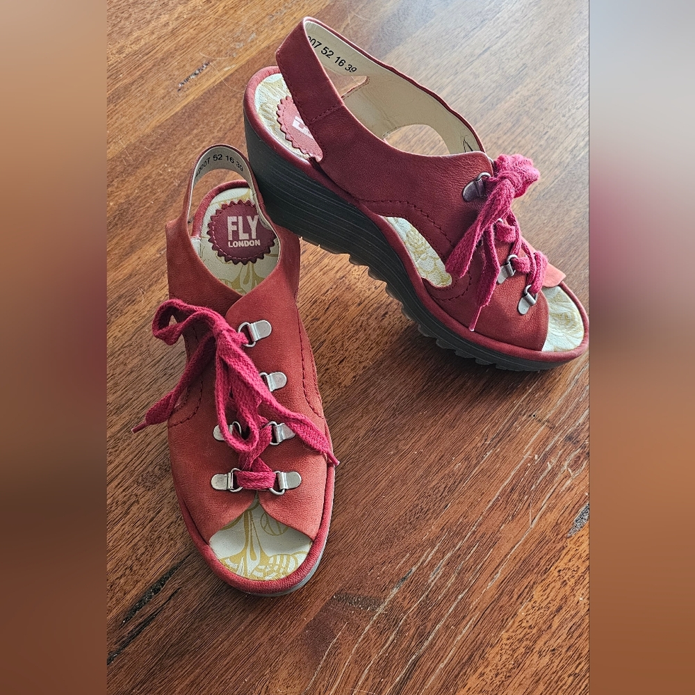 Fly London 500742007 Red Shoes - Size 39 /US 8- 8.5